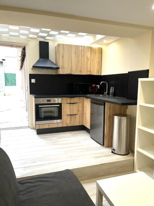 Appartement Cosy Avec Terrasse Марсилия Екстериор снимка